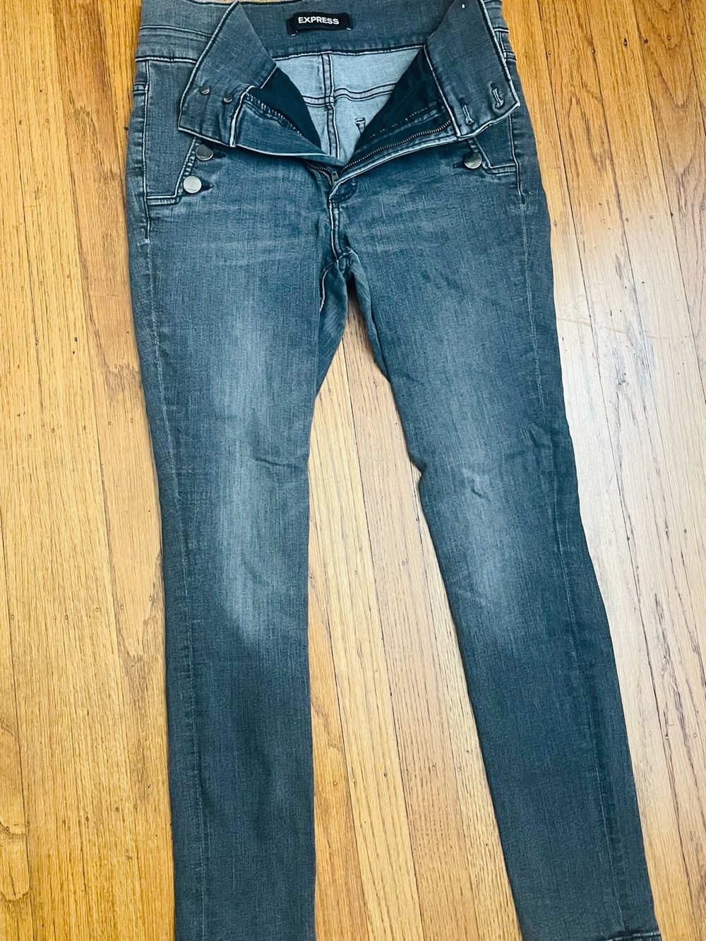 Express Skinny Jeans in Washed Gray, size 10